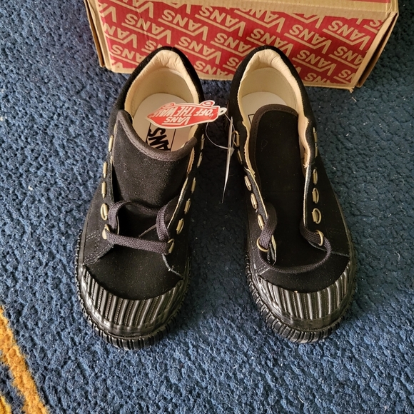 Vans Aubin 35 DC Black Women 5 Authentic Factory Collection VNOA4UULUL1 … - Picture 2 of 7